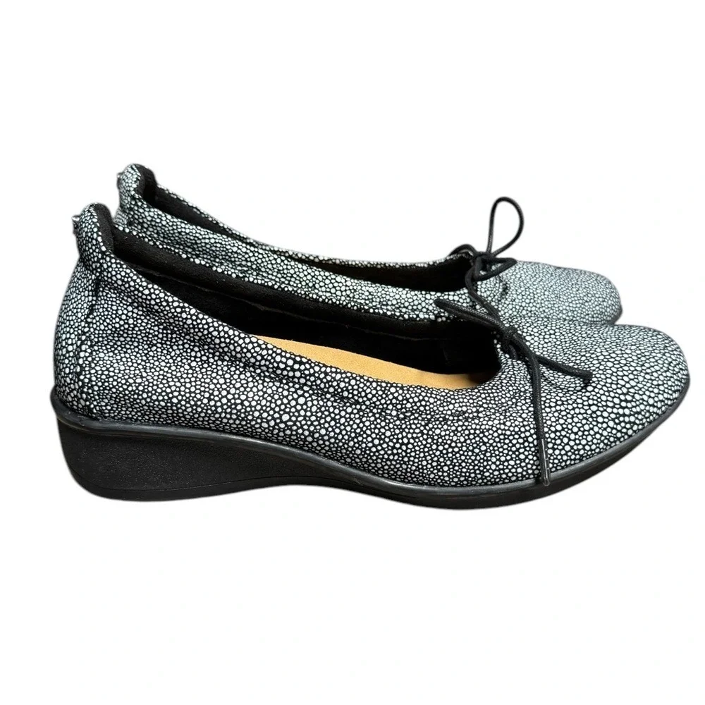 Revere Marrakesh Leather Wedge‎ Shoes Slip On Womens Size 8W Leather Black Dots